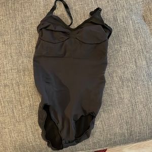 SCULPTING BODYSUIT | ONYX